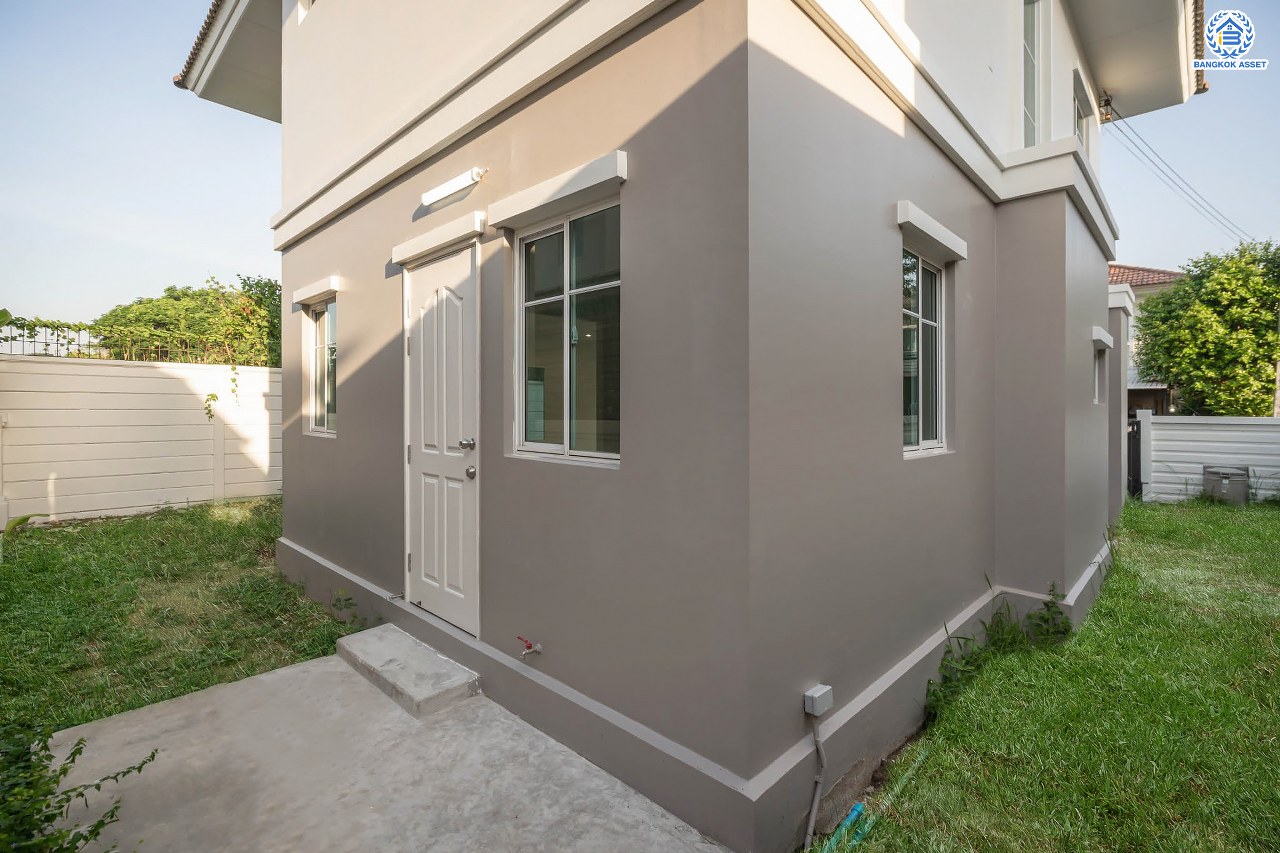 บ้านมือสองตกแต่งใหม่ โครงการ ภัสสร19 วัชรพล-วงแหวน บ้านเดี่ยวหลังมุม เนื้อที่ 58.4 ตร.ว. ฟังก์ชัน 3 ห้องนอน 2 ห้องน้ำ จอดรถได้ 2 คัน บนทำเลเดินทางสะดวก ติดถนนจตุโชติ เชื่อมต่อหลายเส้นทาง ใกล้ทางด่วน "จตุโชติ" และห้างสรรพสินค้าแฟชั่นไอส์แลนด์